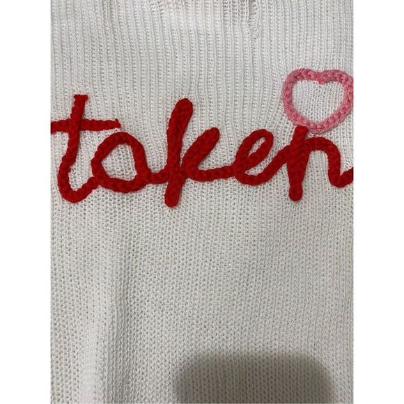 NWT “Taken” knit sweater size small - Picture 6 of 7